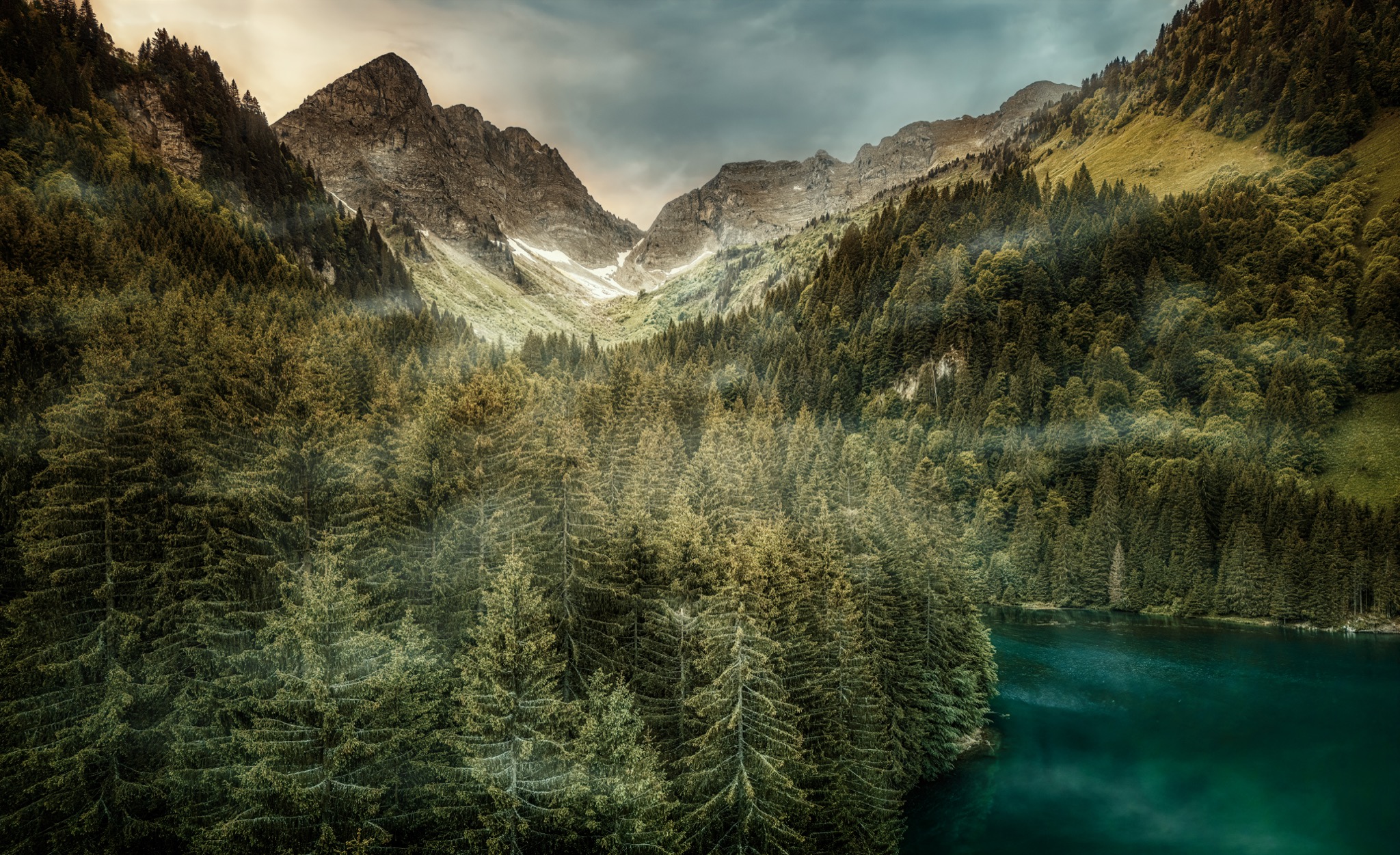  Hypnotic Land 
