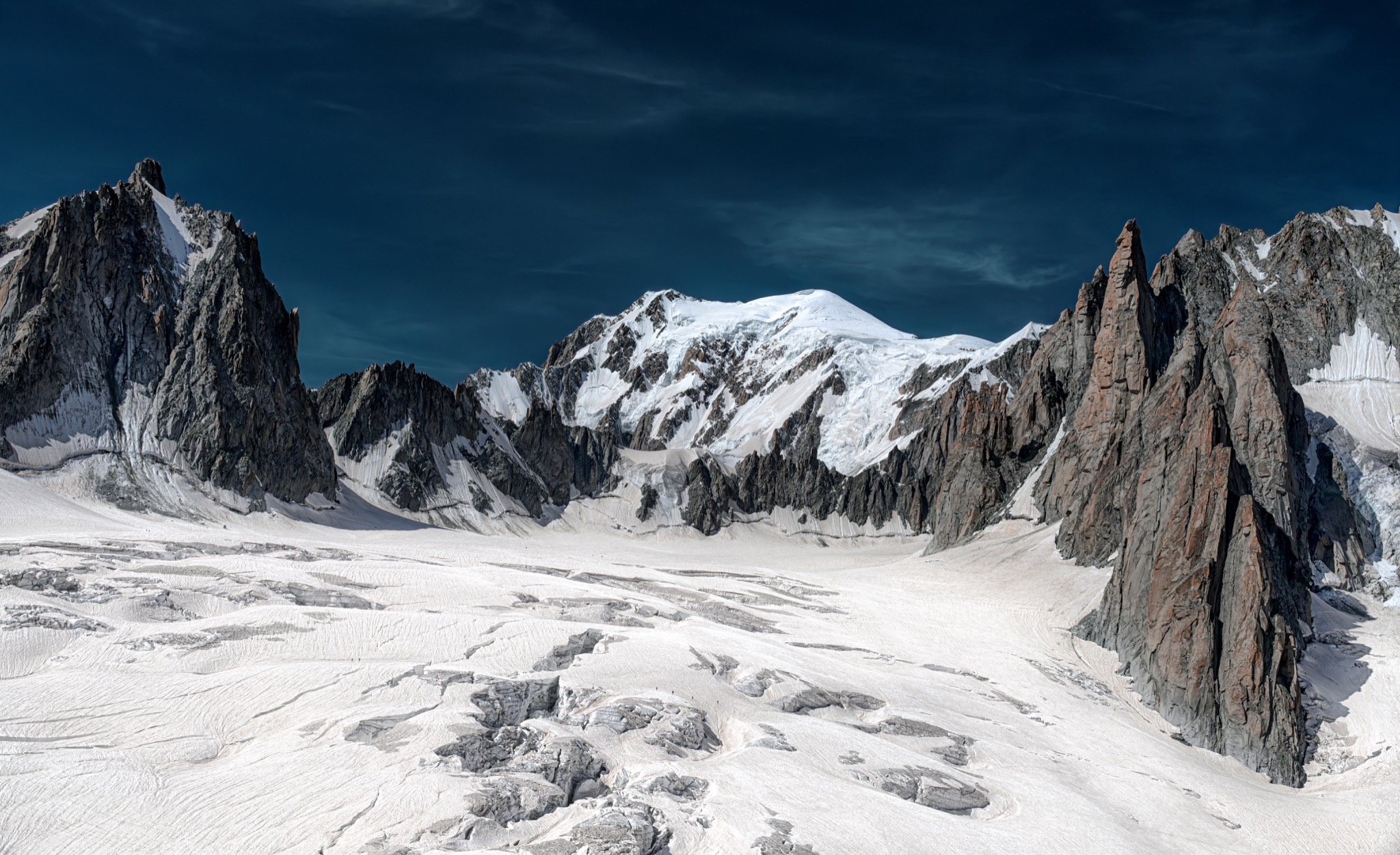  Rugged Beauty Of The Peaks 